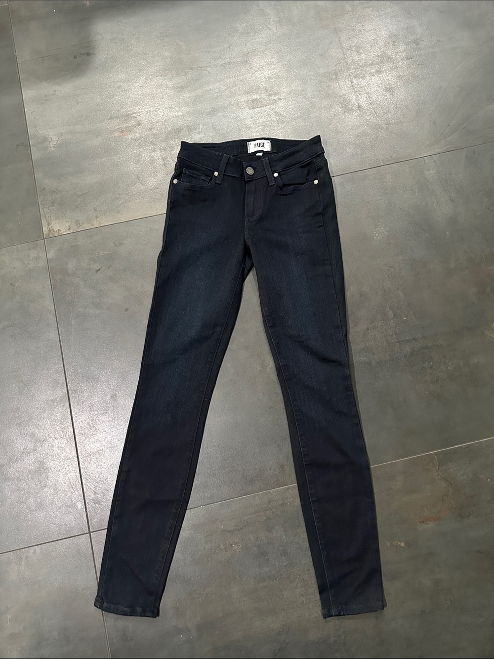 PAIGE Women's indigo  Skinny Jeans - Deep Ink Wash size 25